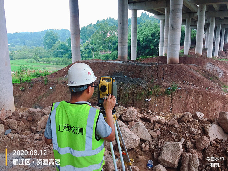 同欲拼搏搞生產(chǎn) 上下齊心戰(zhàn)酷暑 同欲拼搏搞生產(chǎn) 上下齊心戰(zhàn)酷暑