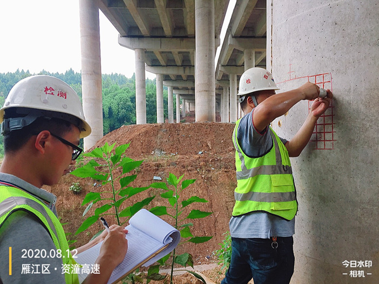 同欲拼搏搞生產(chǎn) 上下齊心戰(zhàn)酷暑 同欲拼搏搞生產(chǎn) 上下齊心戰(zhàn)酷暑