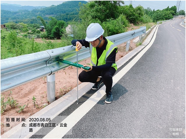 決戰(zhàn)決勝脫貧攻堅(jiān) 揚(yáng)新時(shí)代奉獻(xiàn)精神 決戰(zhàn)決勝脫貧攻堅(jiān) 揚(yáng)新時(shí)代奉獻(xiàn)精神