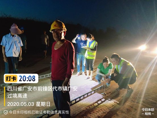 扎根平凡崗位 奉獻(xiàn)無(wú)悔青春 扎根平凡崗位 奉獻(xiàn)無(wú)悔青春