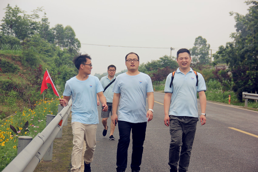 “挑戰(zhàn)自我·健康生活”徒步拓展活動(dòng)圓滿結(jié)束 “挑戰(zhàn)自我·健康生活”徒步拓展活動(dòng)圓滿結(jié)束