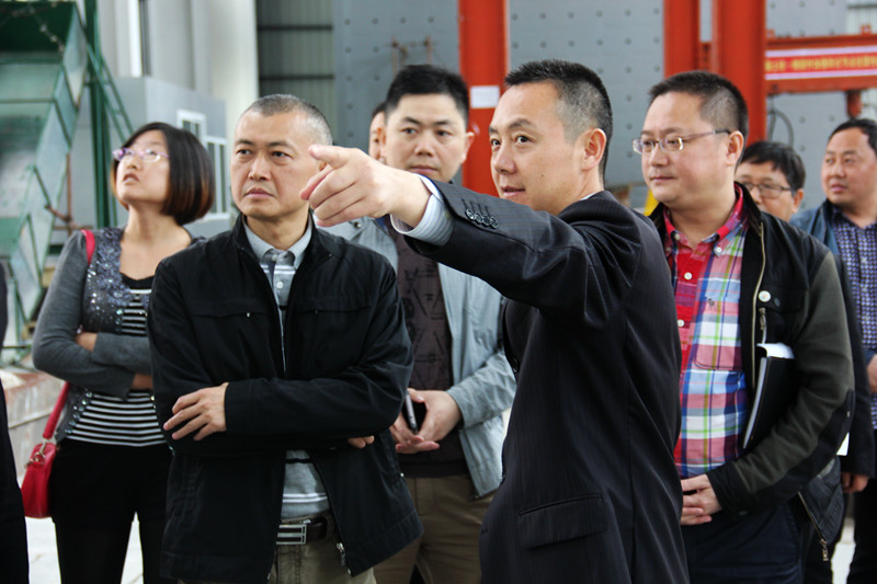 公司順利通過四川省質(zhì)量技術(shù)審查評(píng)價(jià)中心專家評(píng)審組資質(zhì)認(rèn)定現(xiàn)場(chǎng)復(fù)評(píng)審