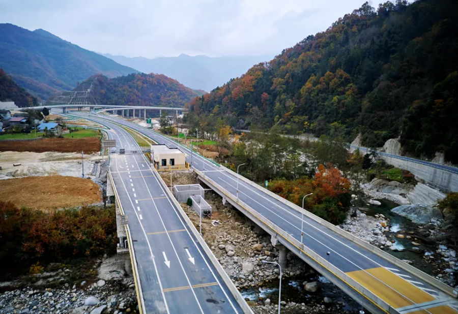 完美收官-公司參建的德會高速、廣平高速平武段建成通車！